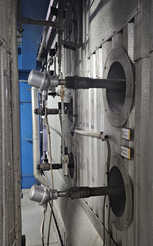 23-Thermoelemente-mit-Schutzrohr-in-Muellverbrennungsofen